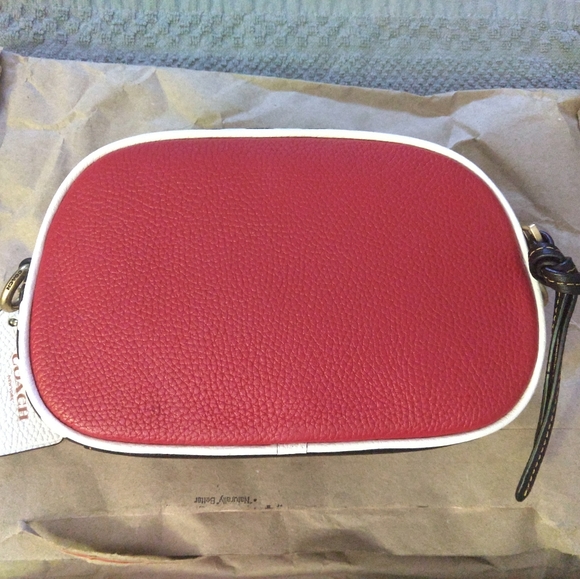 BNWT Disney Mickey Mouse X Keith Haring Badge Camera Crossbody - Picture 7 of 11